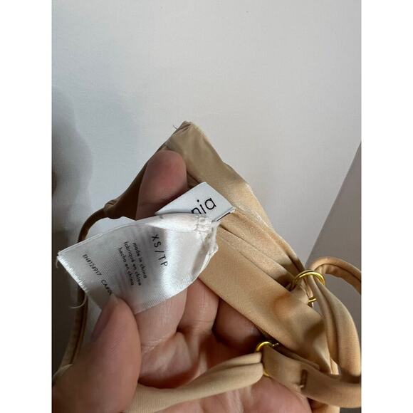 Onia Womens Solid One Piece Swimwear Solid Sandy Size X-Small MSRP $185 - Picture 7 of 7